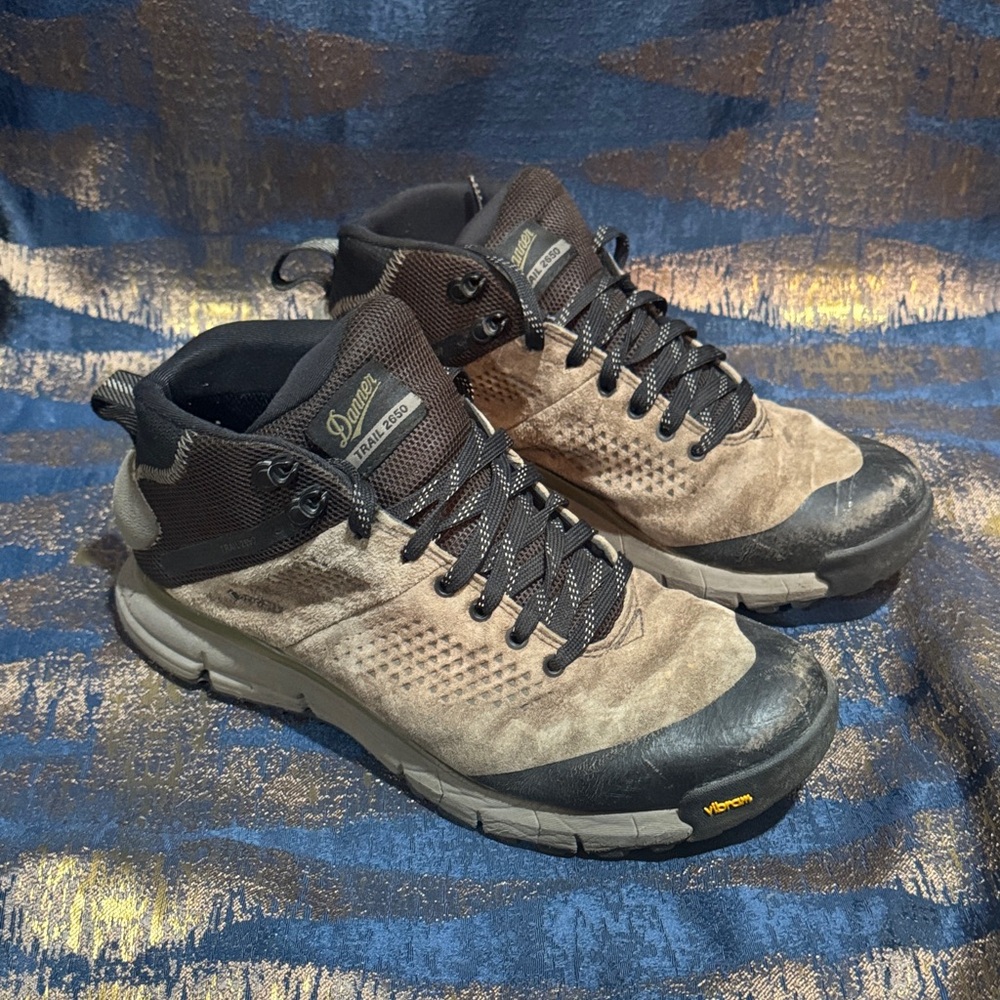 Danner Men's Black and Tan Athletic Shoes
